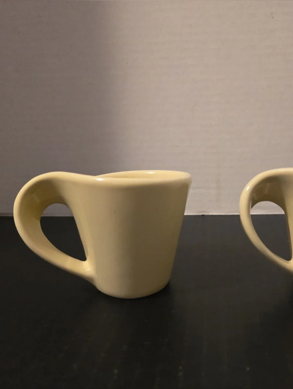 Villeroy & Boch New Wave Cream Espresso Demitasse Cups Mugs Set Of 2